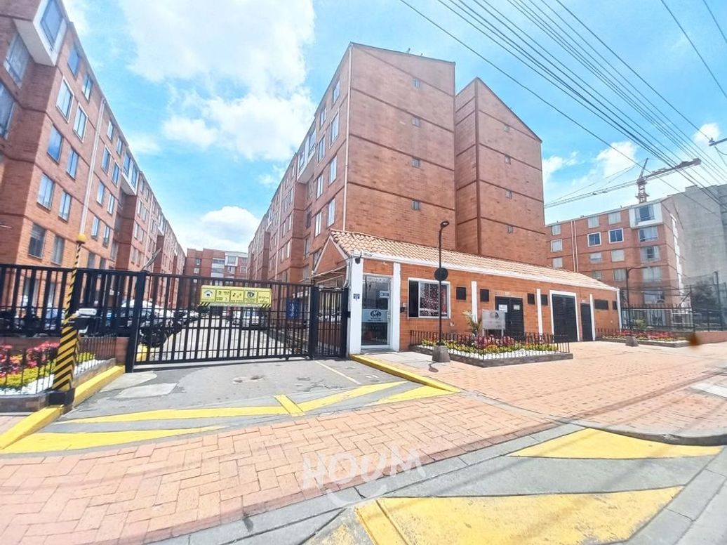 Apartamento de 3 alcobas en venta en Campo Alegre, Bogotá, 65 m² · foto 15 de 15