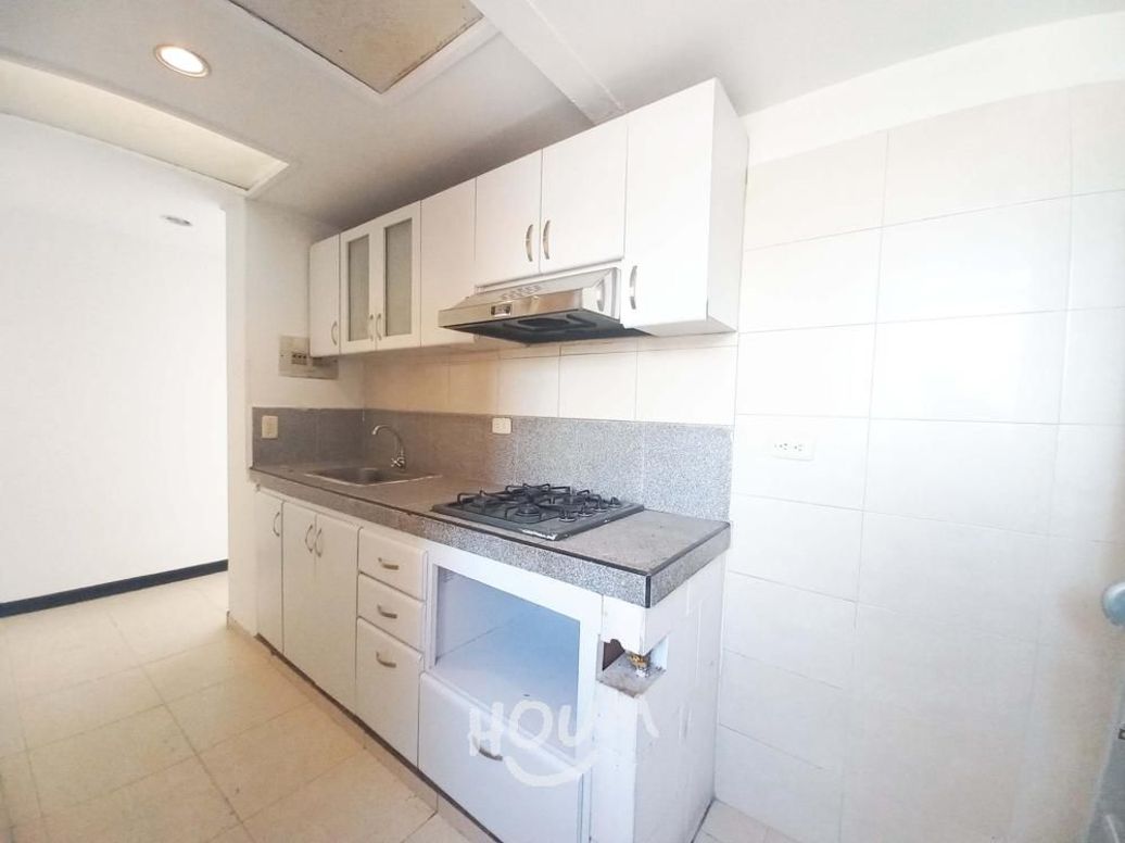 Apartamento de 3 alcobas en venta en Campo Alegre, Bogotá, 65 m² · foto 3 de 15