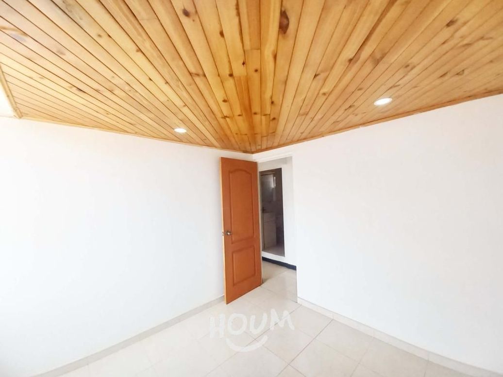 Apartamento de 3 alcobas en venta en Campo Alegre, Bogotá, 65 m² · foto 12 de 15