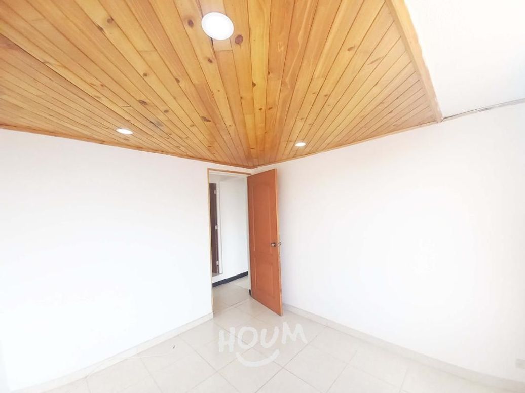 Apartamento de 3 alcobas en venta en Campo Alegre, Bogotá, 65 m² · foto 8 de 15