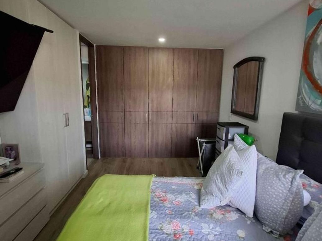 Apartamento de 3 alcobas en venta en San Antonio Nor - Occidental, Bogotá, 95 m² · foto 2 de 20