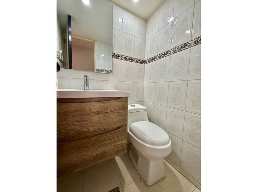 Apartamento de 2 alcobas en venta en Caobos Salazar, Bogotá, 54 m² · foto 4 de 20
