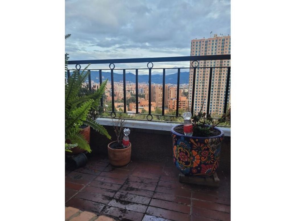 Apartamento de 3 alcobas en venta en Casa Blanca Suba, Bogotá, 180 m² · foto 3 de 20