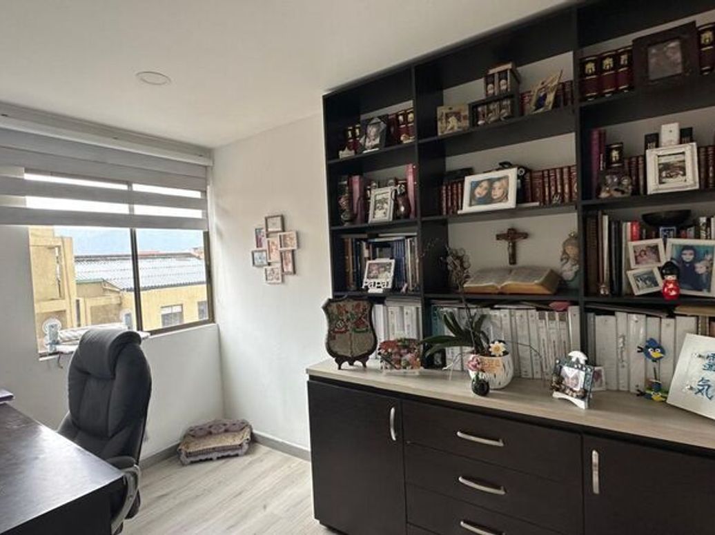 Apartamento de 3 alcobas en venta en Cr. Riberas Del Parana, Bogotá, 96 m² · foto 19 de 20