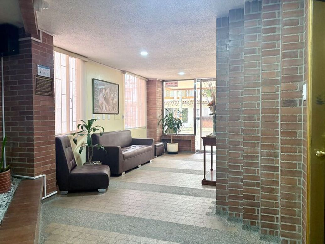 Apartamento de 3 alcobas en venta en Los Cedros, Bogotá, 60 m² · foto 16 de 17