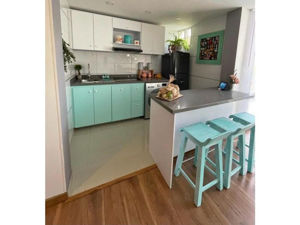 Apartamento de 1 alcoba en venta en Santa Barbara Central, Bogotá, 42 m² · foto 2 de 15