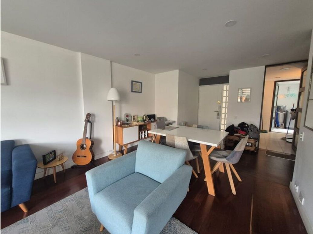 Apartamento de 2 alcobas en venta en Santa Barbara Central, Bogotá, 91 m² · foto 4 de 17