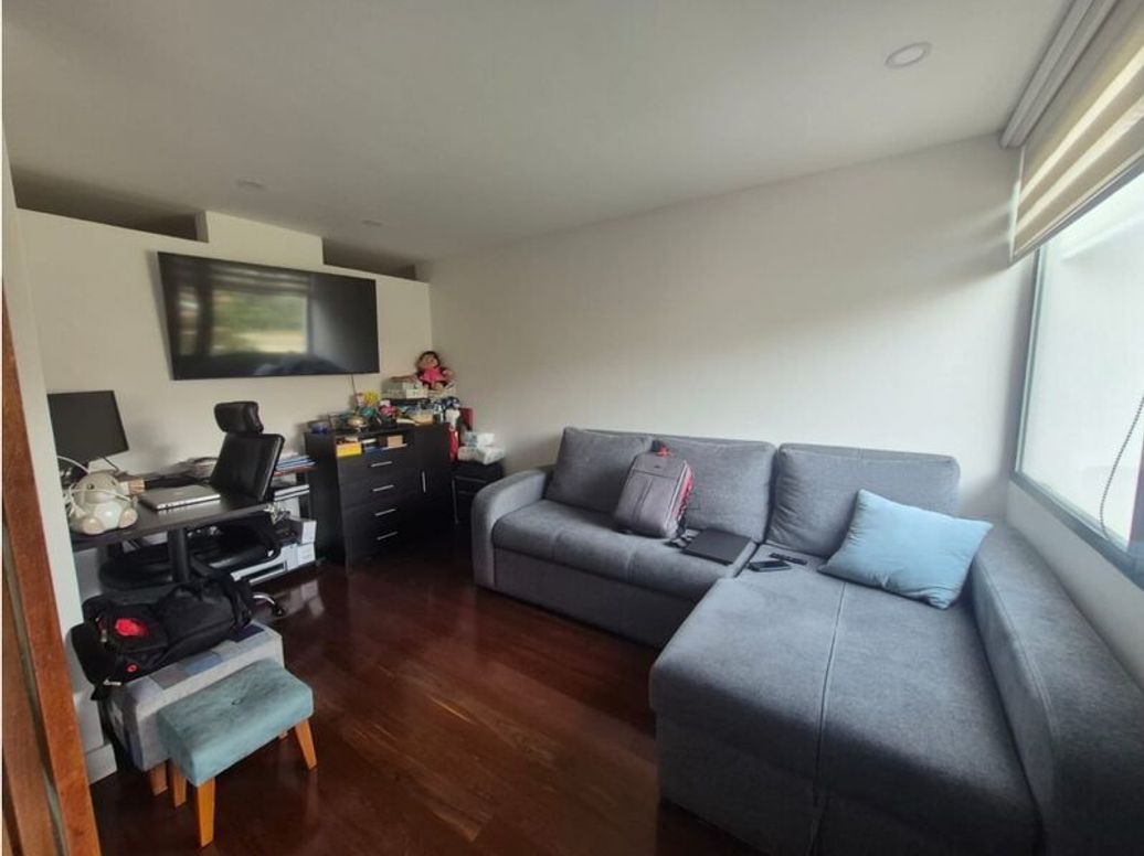 Apartamento de 2 alcobas en venta en Santa Barbara Central, Bogotá, 91 m² · foto 5 de 17