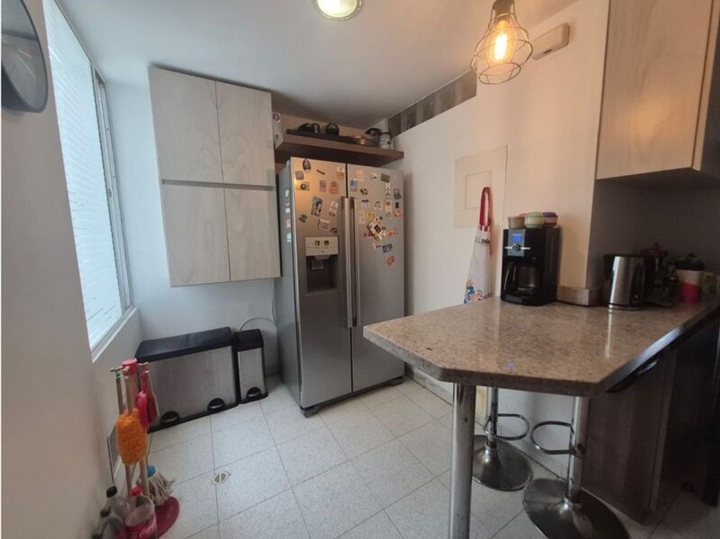 Apartamento de 2 alcobas en venta en Santa Barbara Central, Bogotá, 91 m² · foto 7 de 17