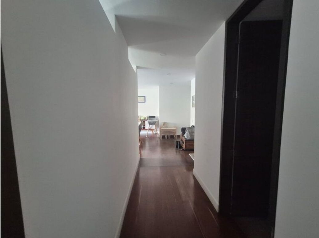 Apartamento de 2 alcobas en venta en Santa Barbara Central, Bogotá, 91 m² · foto 12 de 17