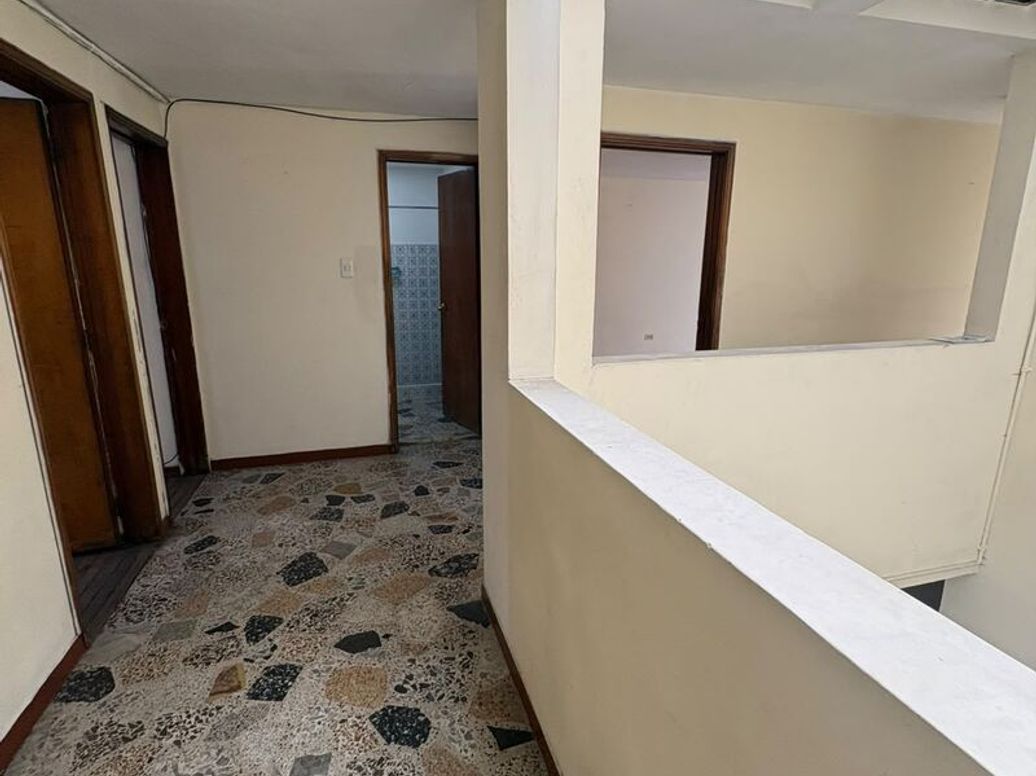 Casa de 6 alcobas en venta en San Francisco, Bogotá, 252 m² · foto 20 de 20