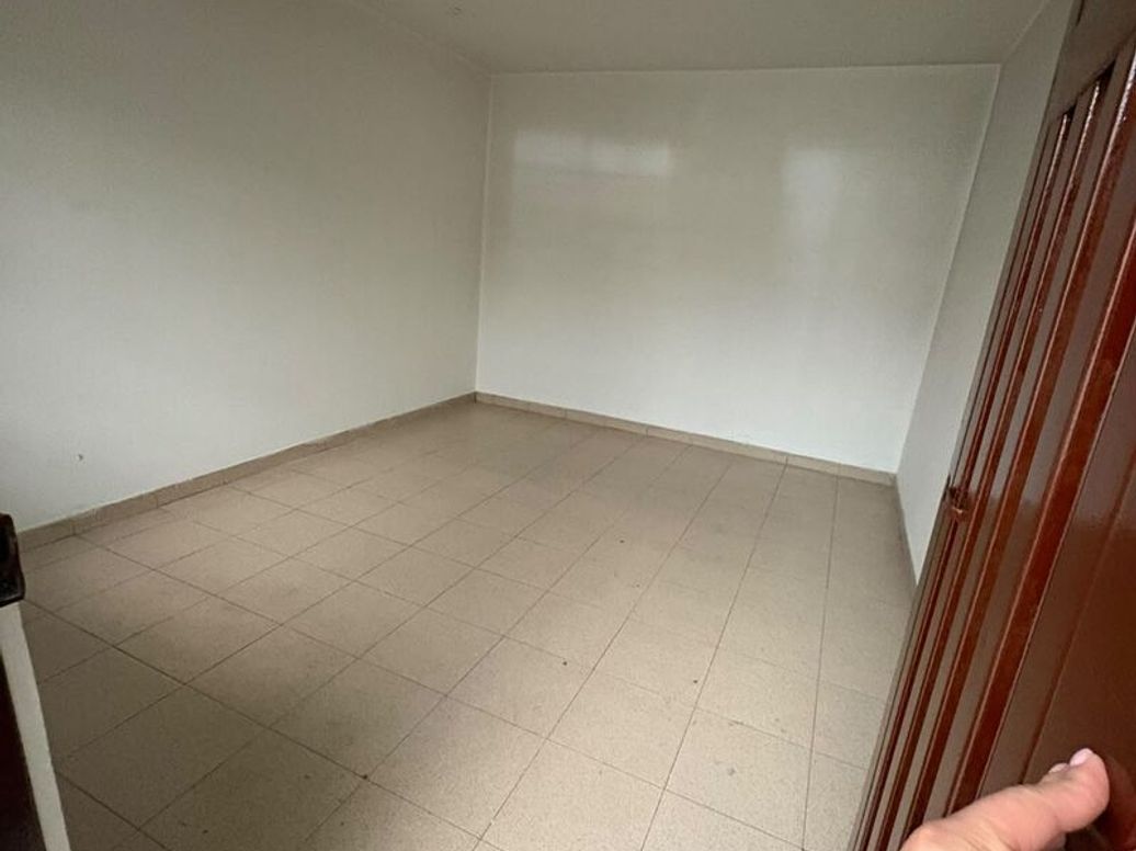 Casa de 6 alcobas en venta en San Francisco, Bogotá, 252 m² · foto 19 de 20
