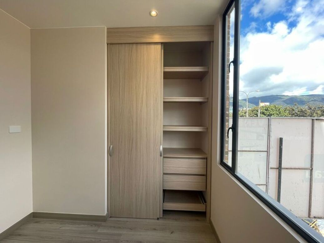 Apartamento de 2 alcobas en venta en Estoril, Bogotá, 58 m² · foto 7 de 15