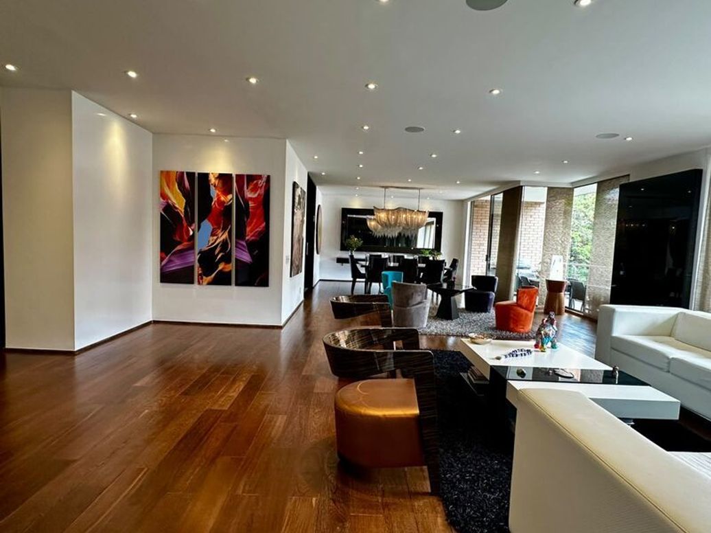 Apartamento de 4 alcobas en venta en Chico, Bogotá, 370 m² · foto 13 de 20