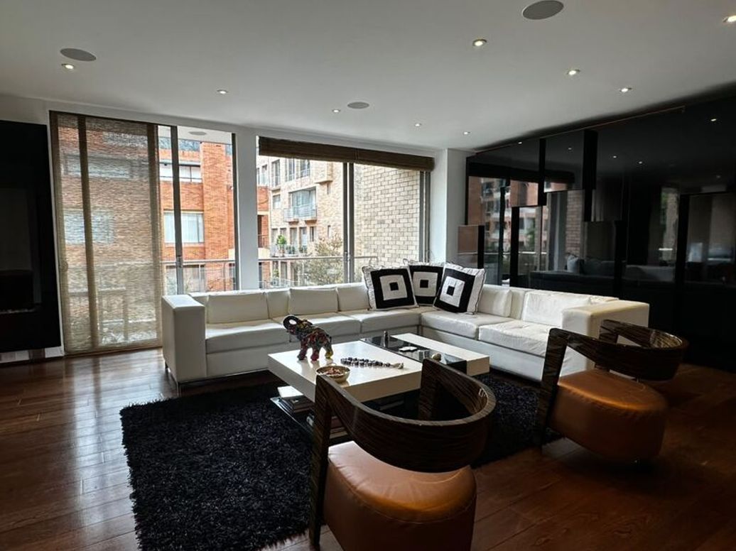 Apartamento de 4 alcobas en venta en Chico, Bogotá, 370 m² · foto 6 de 20
