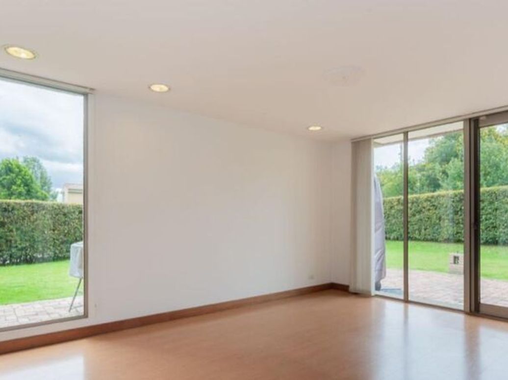 Casa de 4 alcobas en venta en Casa Blanca, Bogotá, 290 m² · foto 9 de 12