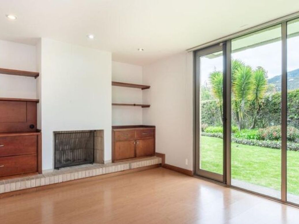 Casa de 4 alcobas en venta en Casa Blanca, Bogotá, 290 m² · foto 4 de 12