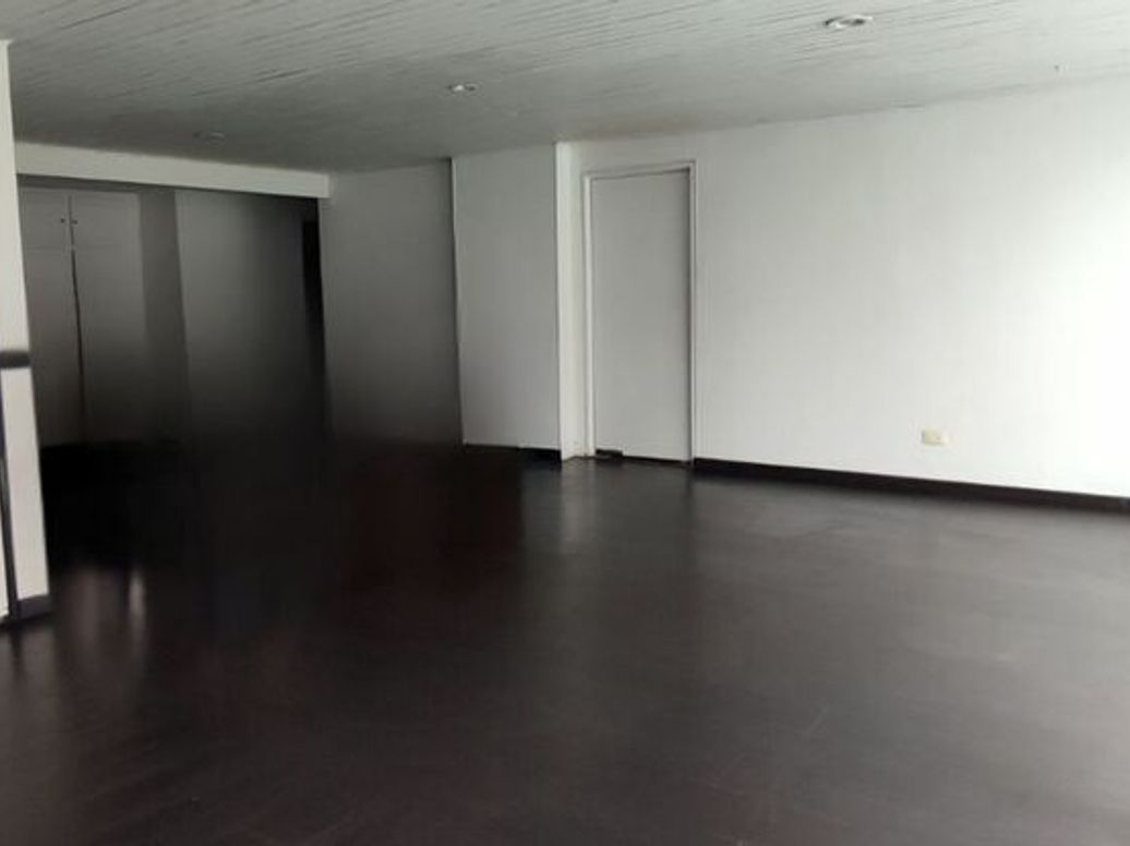 Apartamento de 3 alcobas en venta en Santa Bibiana, Bogotá, 167 m² · foto 8 de 20