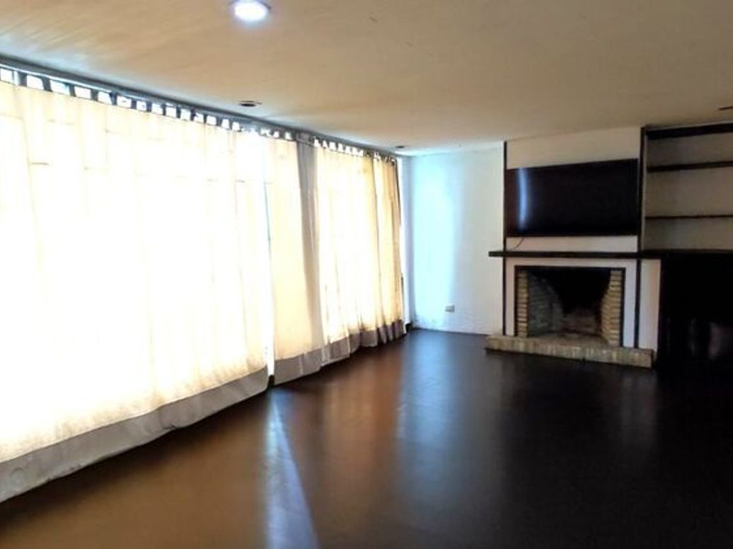 Apartamento de 3 alcobas en venta en Santa Bibiana, Bogotá, 167 m² · foto 2 de 20
