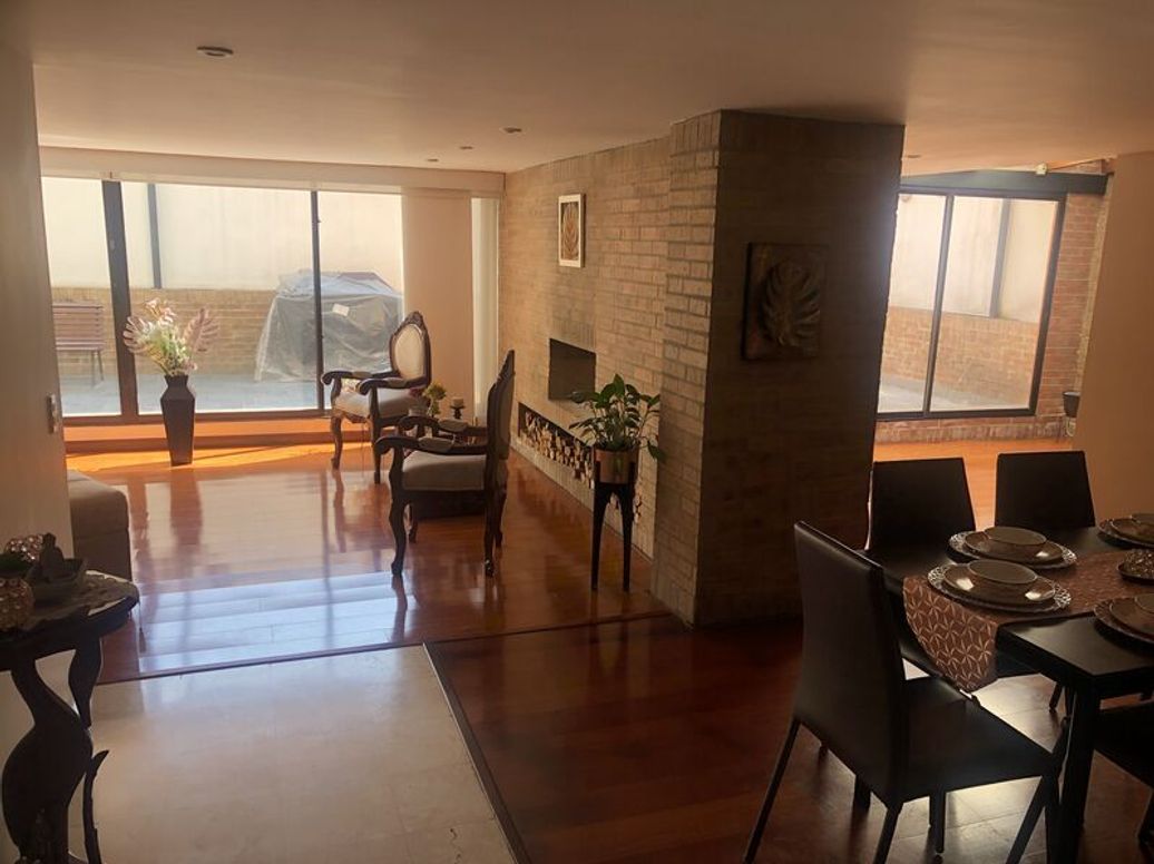 Apartamento de 3 alcobas en venta en Rincon Del Chicó, Bogotá, 179 m² · foto 12 de 20