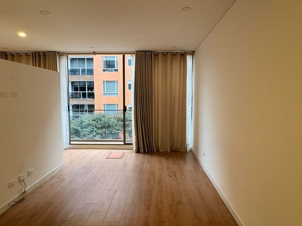 Apartamento de 1 alcoba en venta en Cedritos, Bogotá, 65 m² · foto 11 de 14