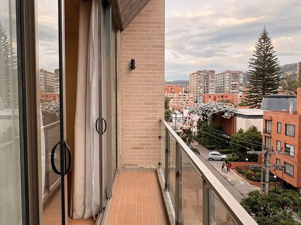 Apartamento de 1 alcoba en venta en Cedritos, Bogotá, 65 m² · foto 4 de 14