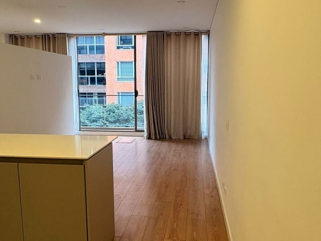 Apartamento de 1 alcoba en venta en Cedritos, Bogotá, 65 m² · foto 7 de 14