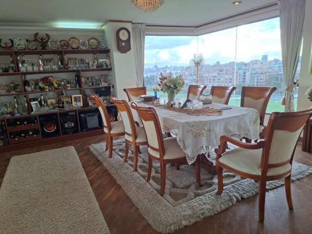 Apartamento de 4 alcobas en venta en Country Club, Bogotá, 380 m² · foto 4 de 20