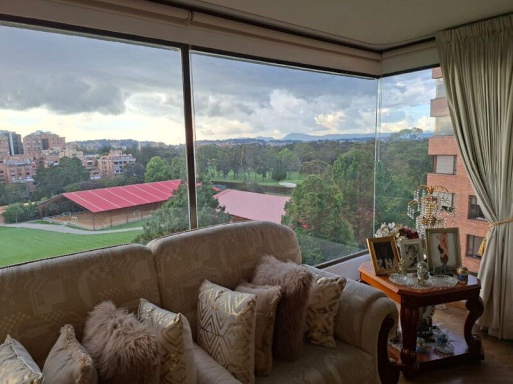Apartamento de 4 alcobas en venta en Country Club, Bogotá, 380 m² · foto 7 de 20
