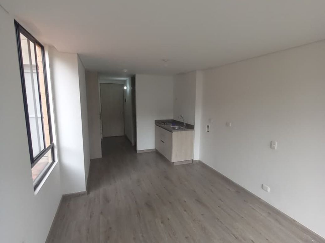 Apartaestudio en arriendo en Emaus, Bogotá, 28 m² · foto 2 de 20