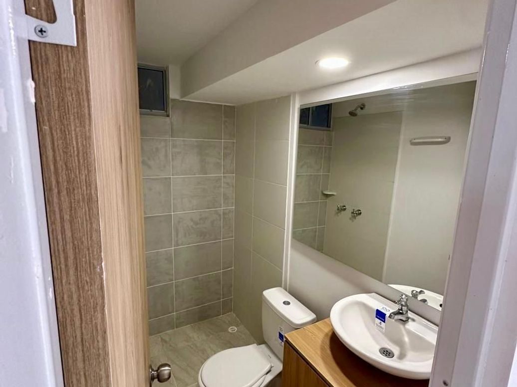 Apartamento de 2 alcobas en arriendo en Bogotá, Bogotá, 42 m² · foto 7 de 9