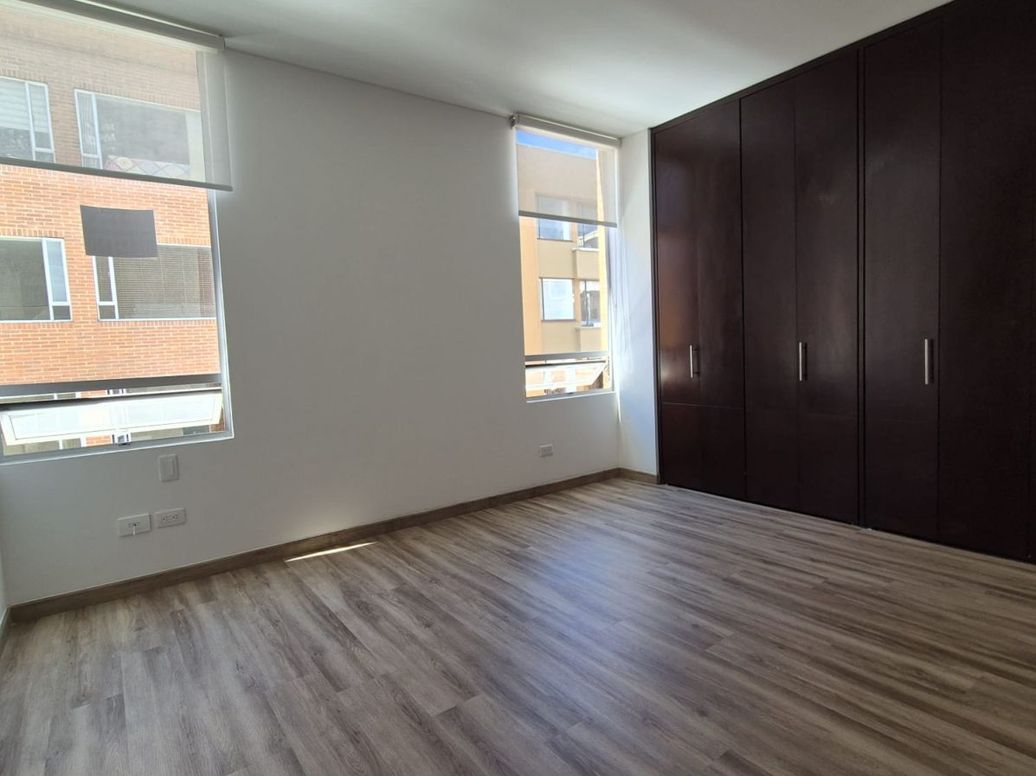 Apartamento de 1 alcoba en arriendo en Santa Barbara Occidental, Bogotá, 66 m² · foto 11 de 17