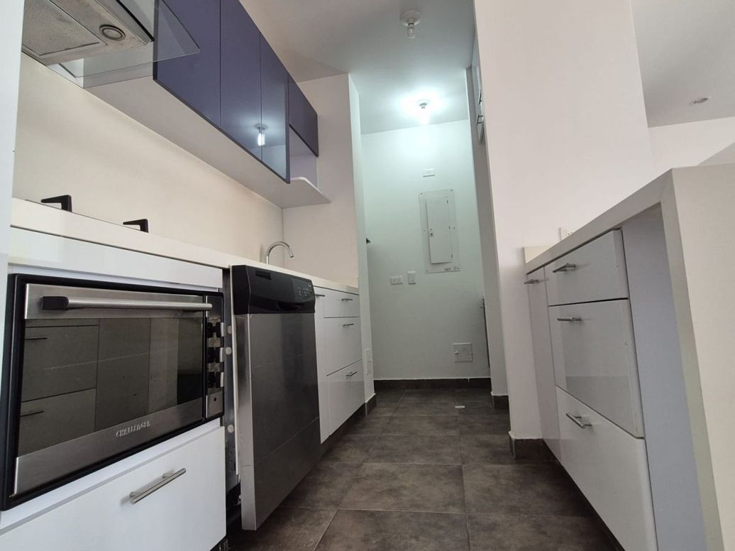 Apartamento de 1 alcoba en arriendo en Santa Barbara Occidental, Bogotá, 66 m² · foto 4 de 17
