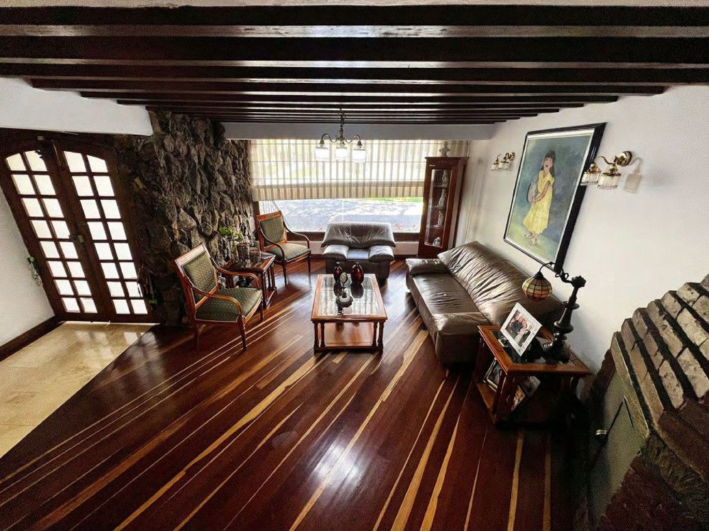 Casa de 5 alcobas en venta en Santa Ana Oriental, Bogotá, 250 m² · foto 5 de 20