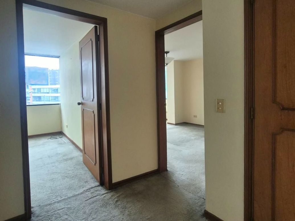 Apartamento de 3 alcobas en venta en Chico Norte Et. Ii, Bogotá, 93 m² · foto 12 de 19