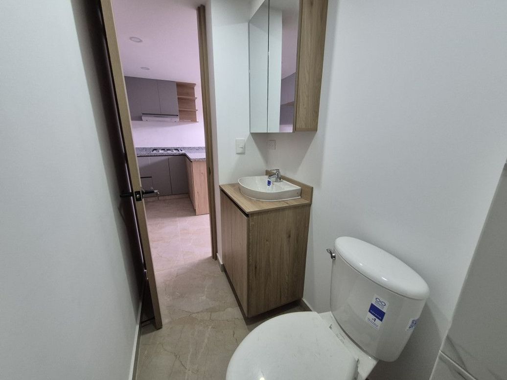 Apartamento de 2 alcobas en arriendo en Alfonso Lopez, Bogotá, 41 m² · foto 9 de 16