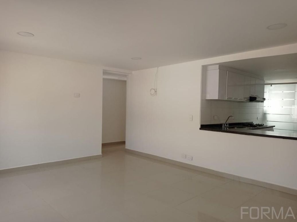 Apartamento de 2 alcobas en arriendo en Santa Barbara Central, Bogotá, 87 m² · foto 4 de 19