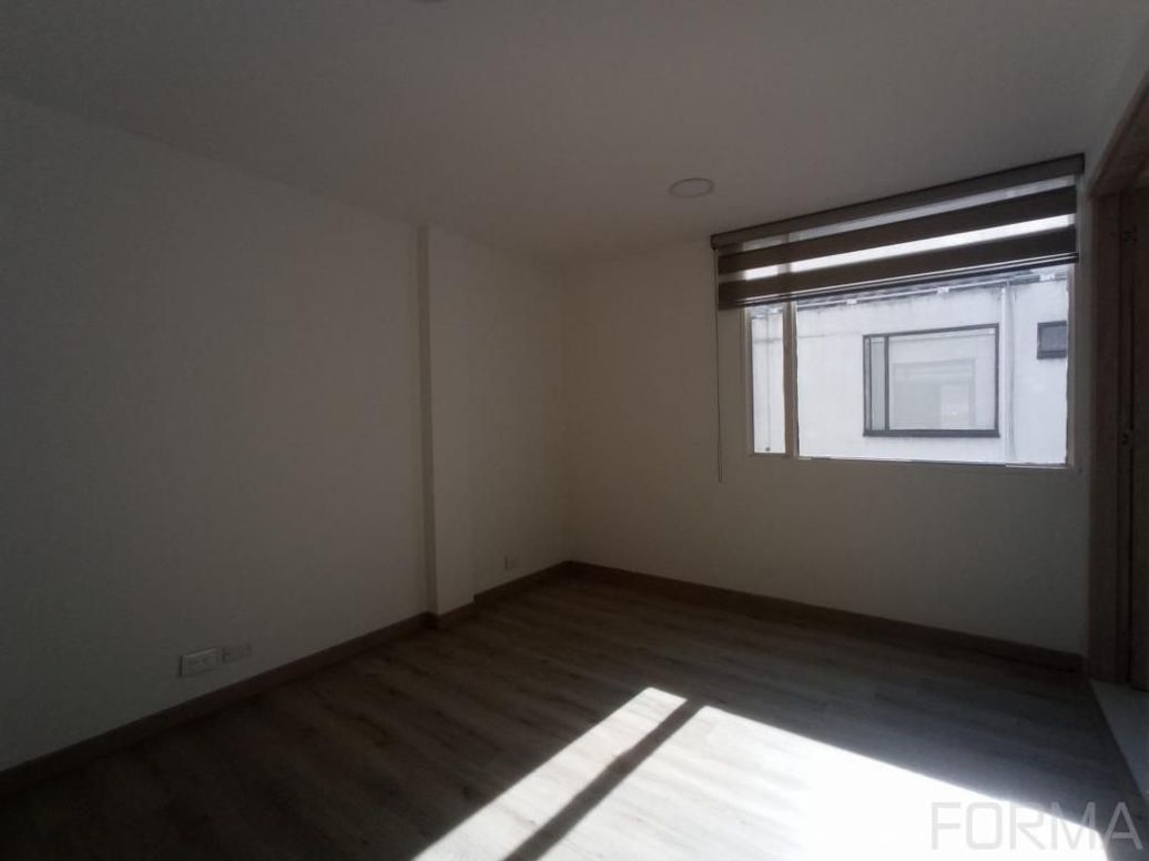 Apartamento de 2 alcobas en venta en Santa Barbara Central, Bogotá, 87 m² · foto 15 de 19