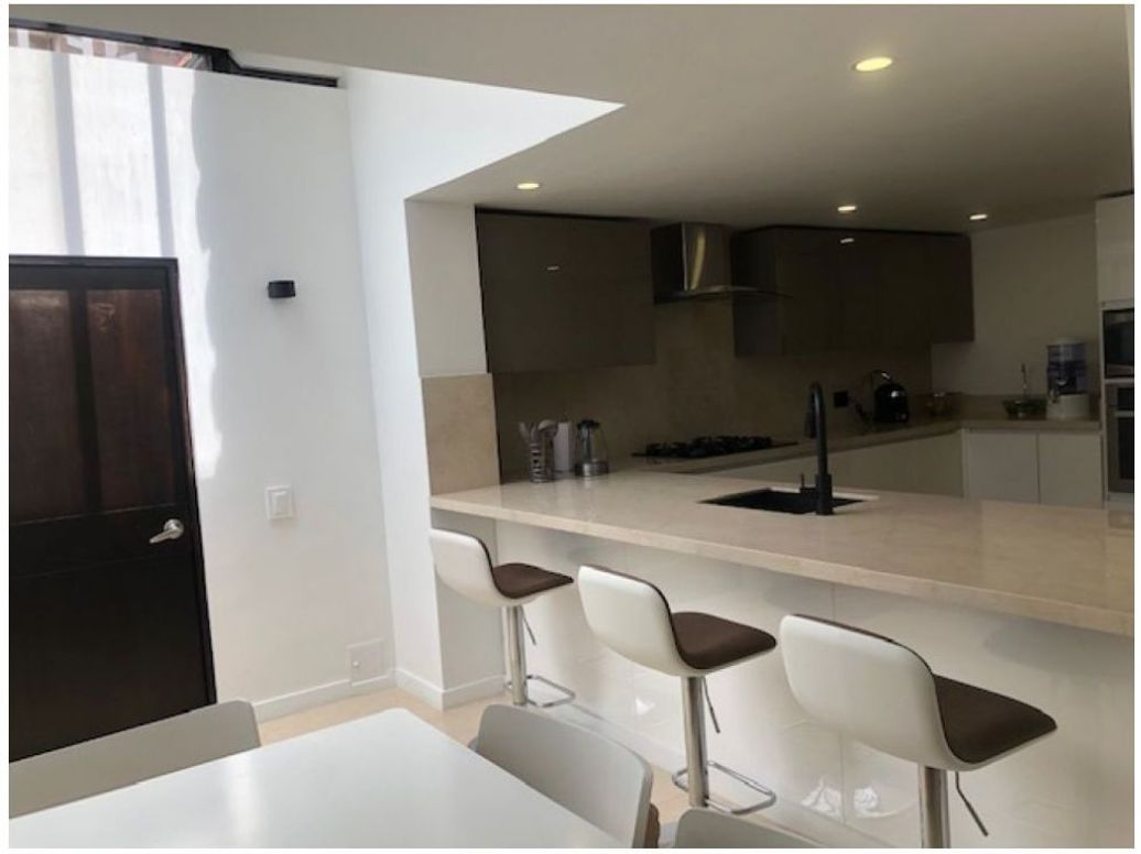 Casa de 3 alcobas en venta en Usaquén, Bogotá, 326 m² · foto 13 de 20