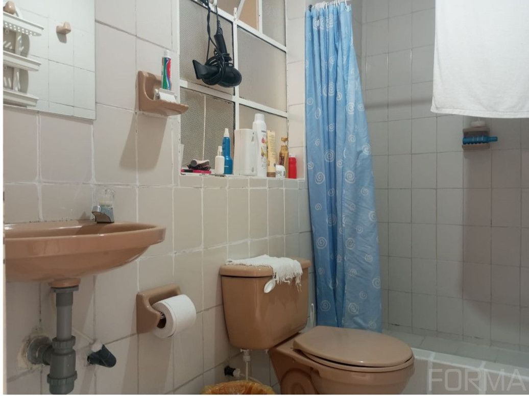 Casa de 5 alcobas en venta en Ciudad Jardín Norte, Bogotá, 268 m² · foto 18 de 20