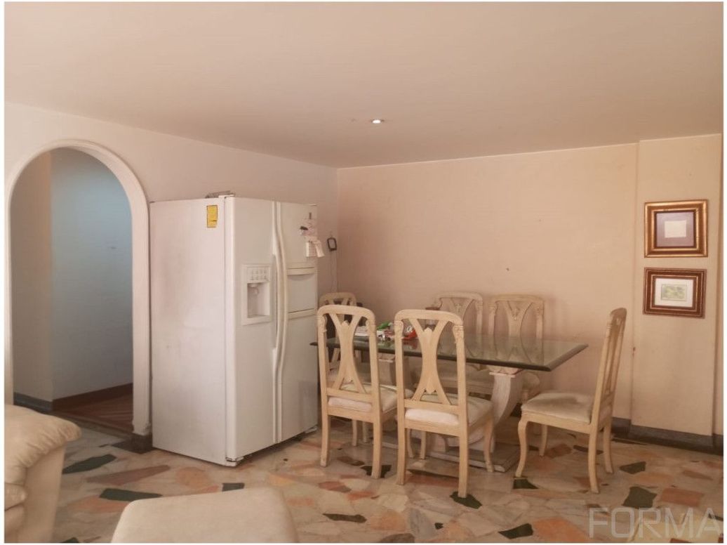 Apartamento de 3 alcobas en venta en Los Cedritos, Bogotá, 90 m² · foto 3 de 17