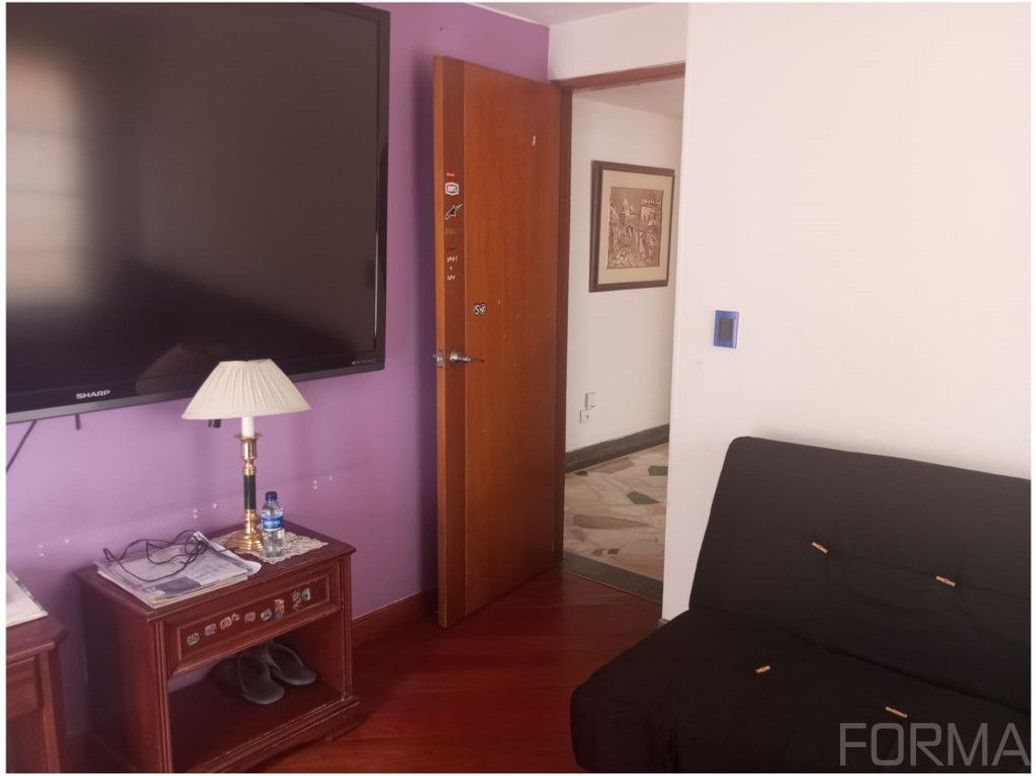 Apartamento de 3 alcobas en venta en Los Cedritos, Bogotá, 90 m² · foto 12 de 17