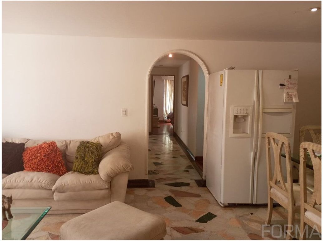 Apartamento de 3 alcobas en venta en Los Cedritos, Bogotá, 90 m² · foto 8 de 17
