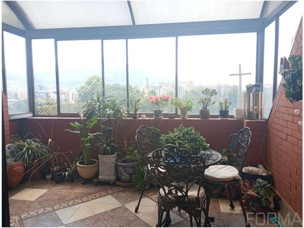 Apartamento de 4 alcobas en venta en Pelodo Del Contry, Bogotá, 270 m² · foto 8 de 20