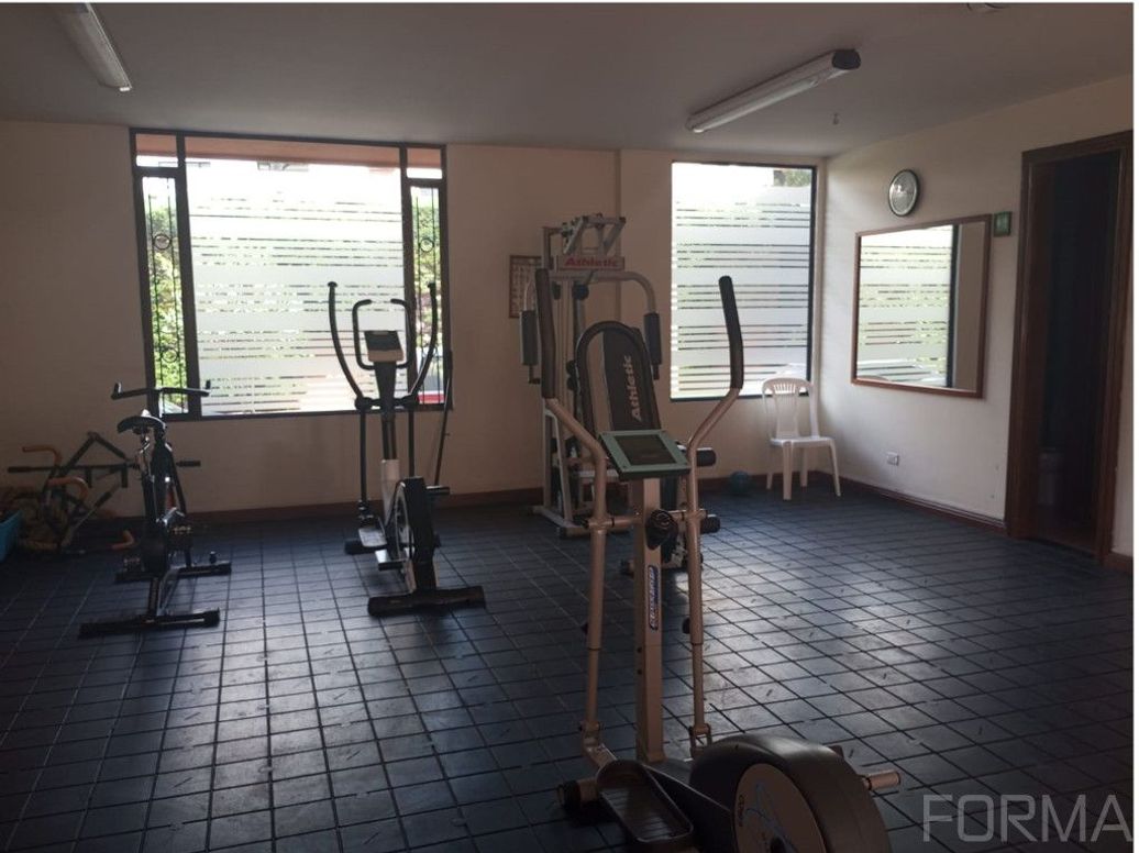 Apartamento de 4 alcobas en venta en Pelodo Del Contry, Bogotá, 270 m² · foto 18 de 20