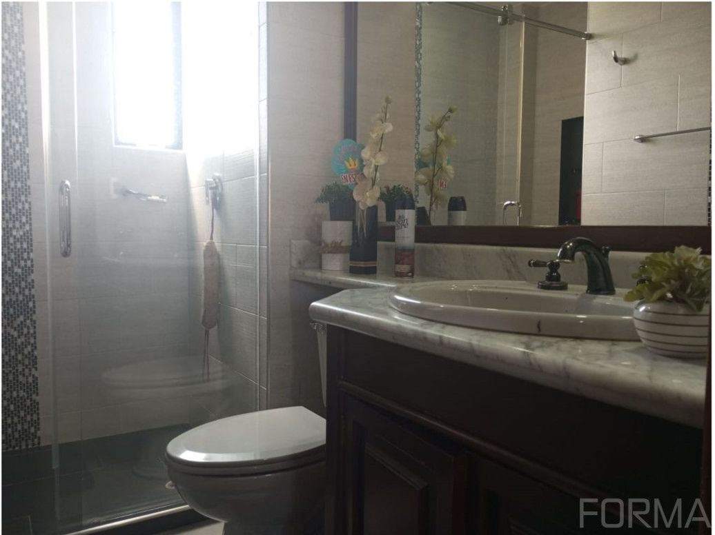 Apartamento de 4 alcobas en venta en Pelodo Del Contry, Bogotá, 270 m² · foto 17 de 20