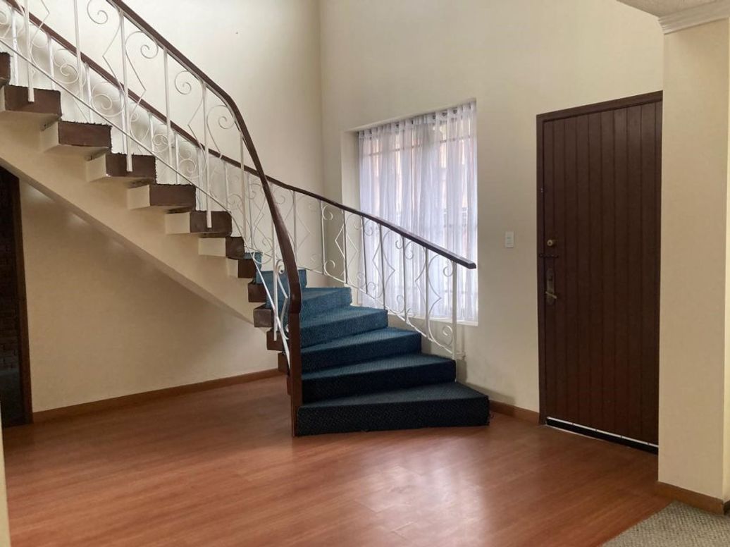 Casa de 4 alcobas en venta en Rincon Del Chicó, Bogotá, 300 m² · foto 3 de 17