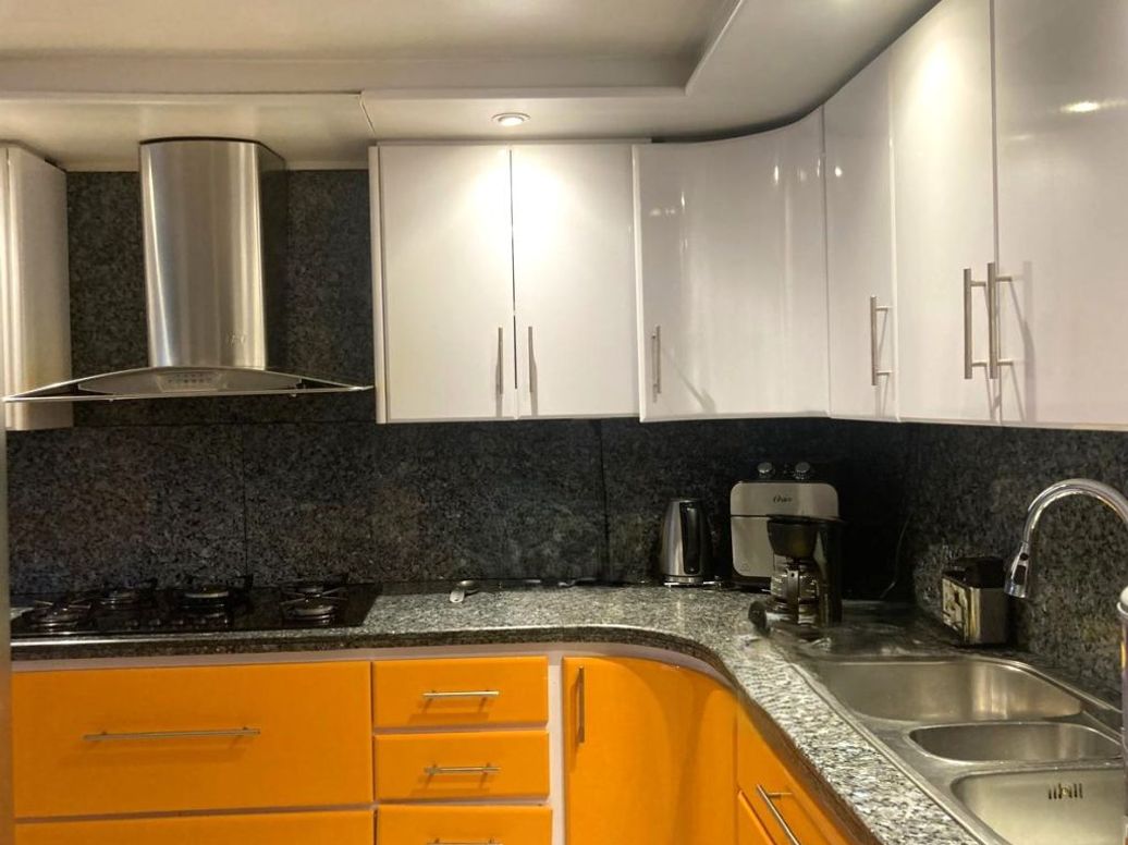 Apartamento de 4 alcobas en venta en La Carolina, Bogotá, 189 m² · foto 5 de 20