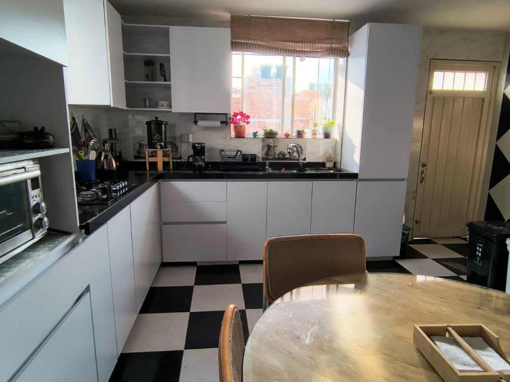 Casa de 6 alcobas en arriendo en Las Américas, Bogotá, 200 m² · foto 7 de 15