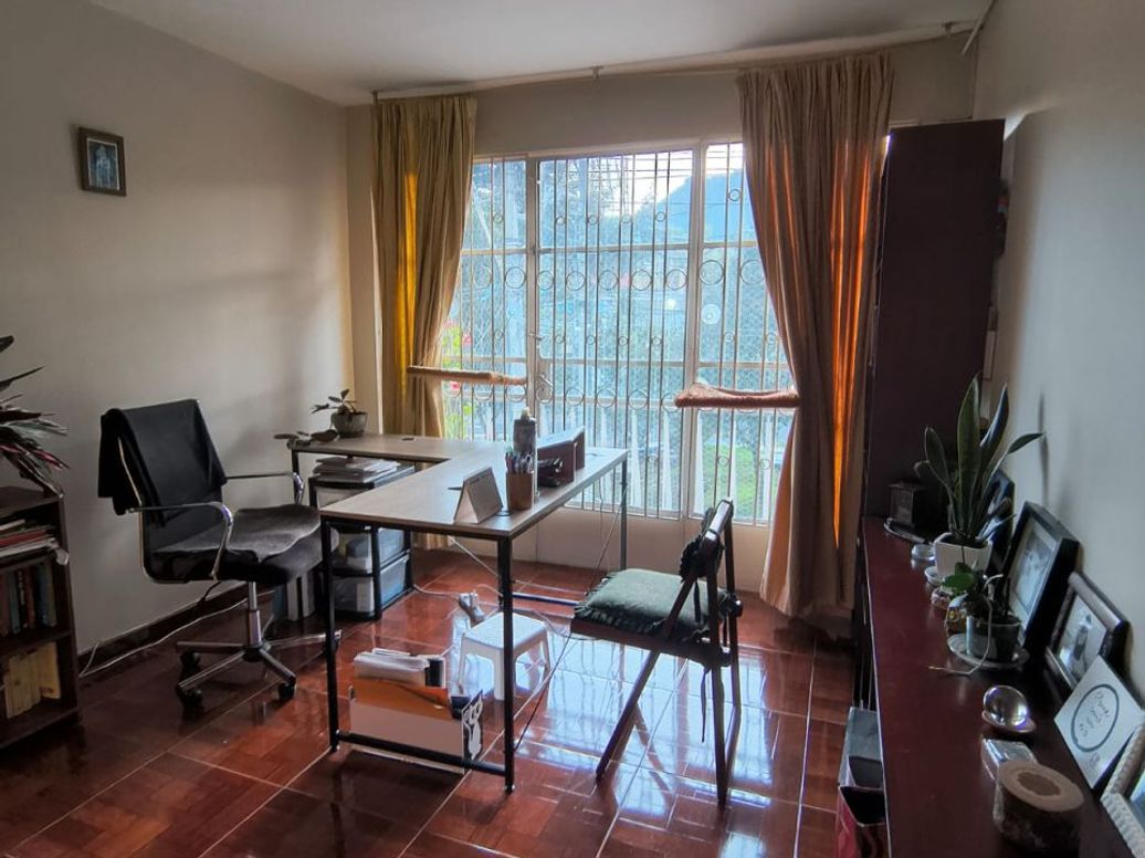 Casa de 6 alcobas en arriendo en Las Américas, Bogotá, 200 m² · foto 2 de 15